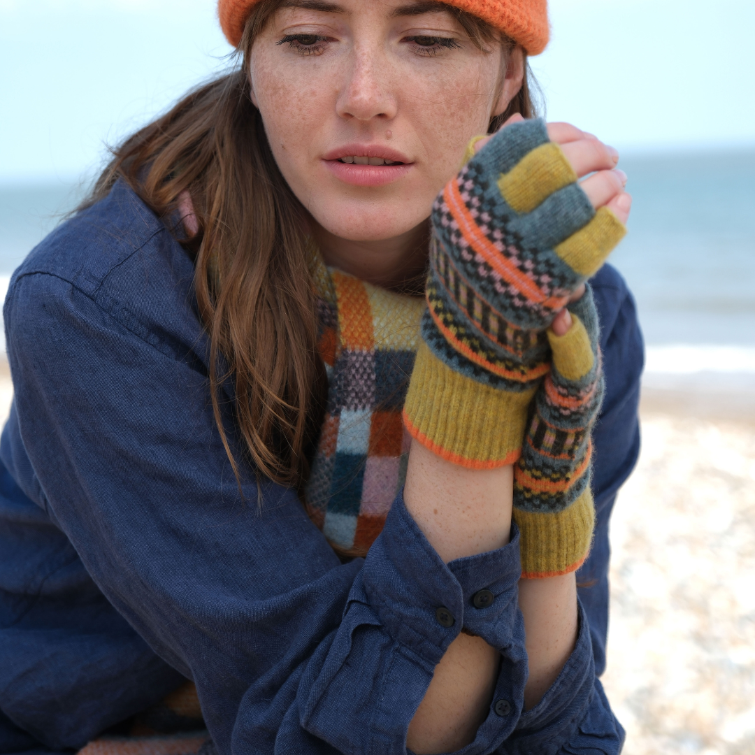 Patterned Fingerless Gloves - Meadow Patch
