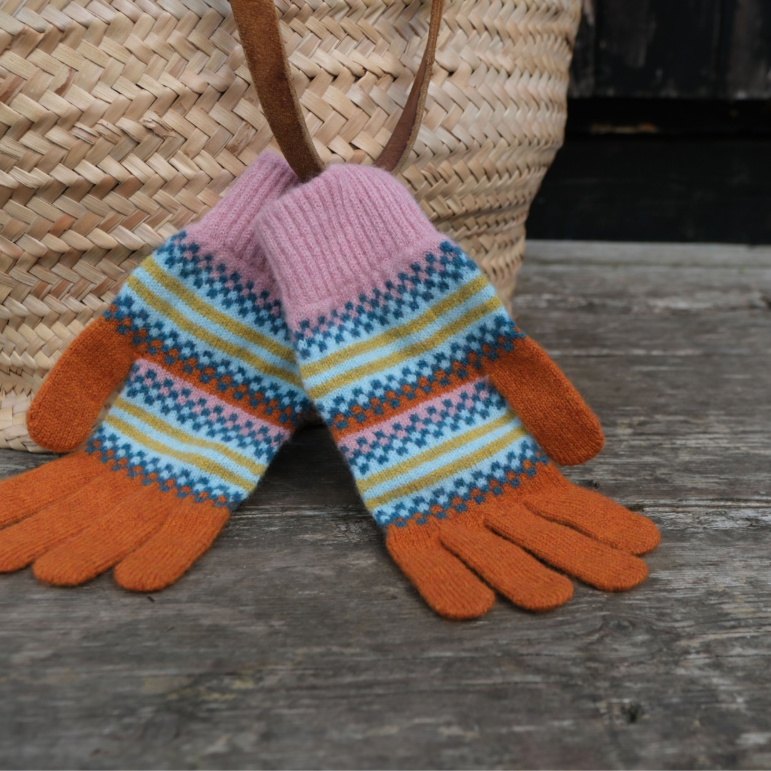 Patterned Gloves - Meadow Patch