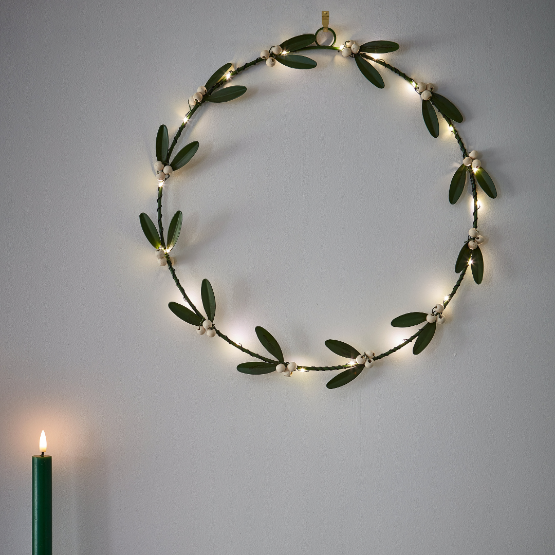 Mistletoe Wreath