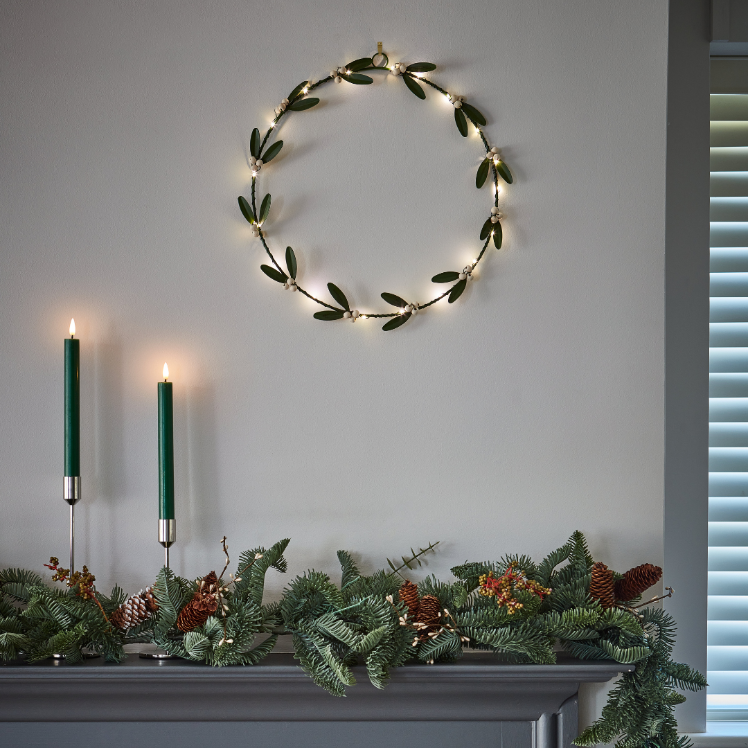Mistletoe Wreath