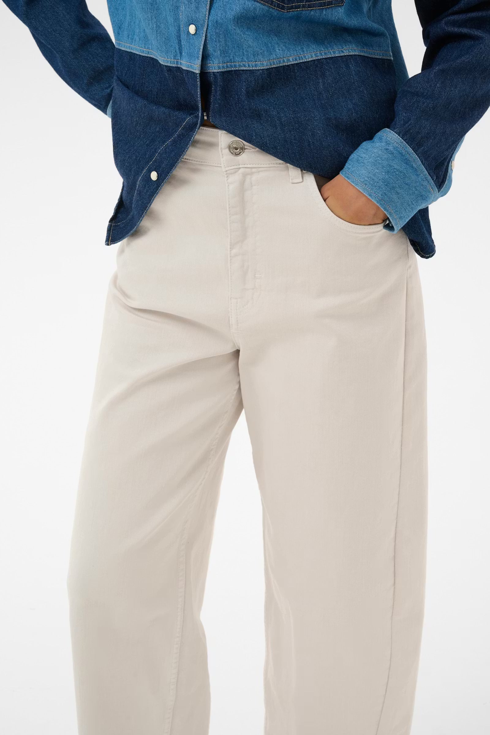 Adelena Barrel Leg Jeans - Wind Chime