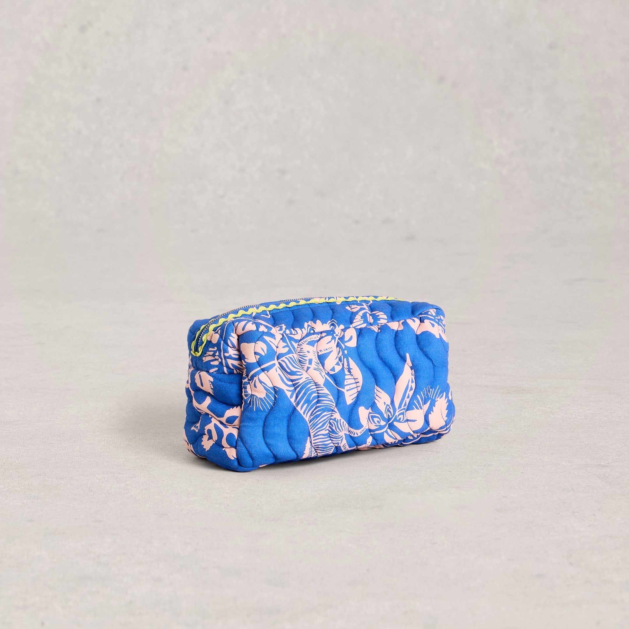 Shelby Quilted Wash Bag - Blue Multi