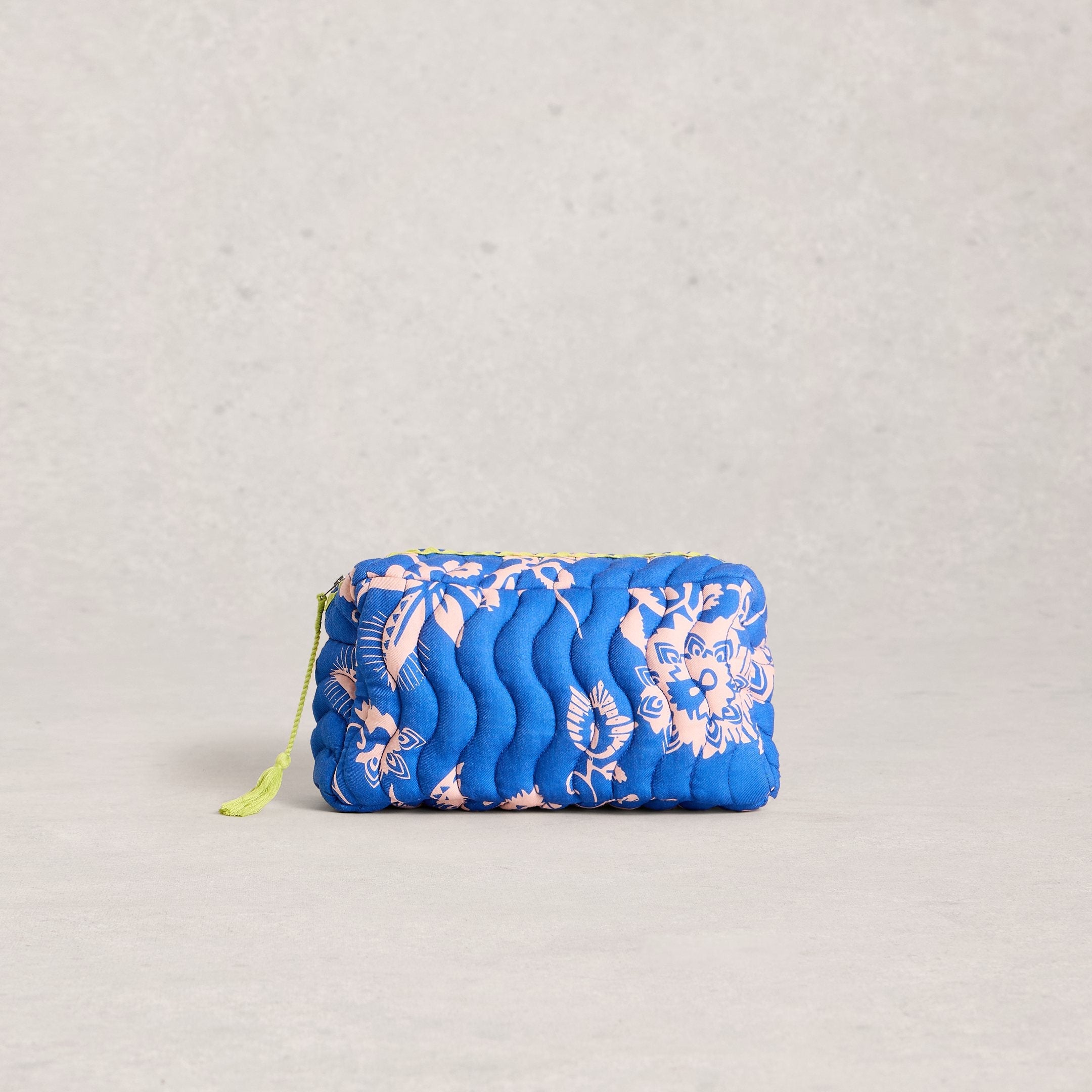 Shelby Quilted Wash Bag - Blue Multi