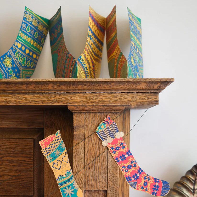 Garland - Concertina stockings