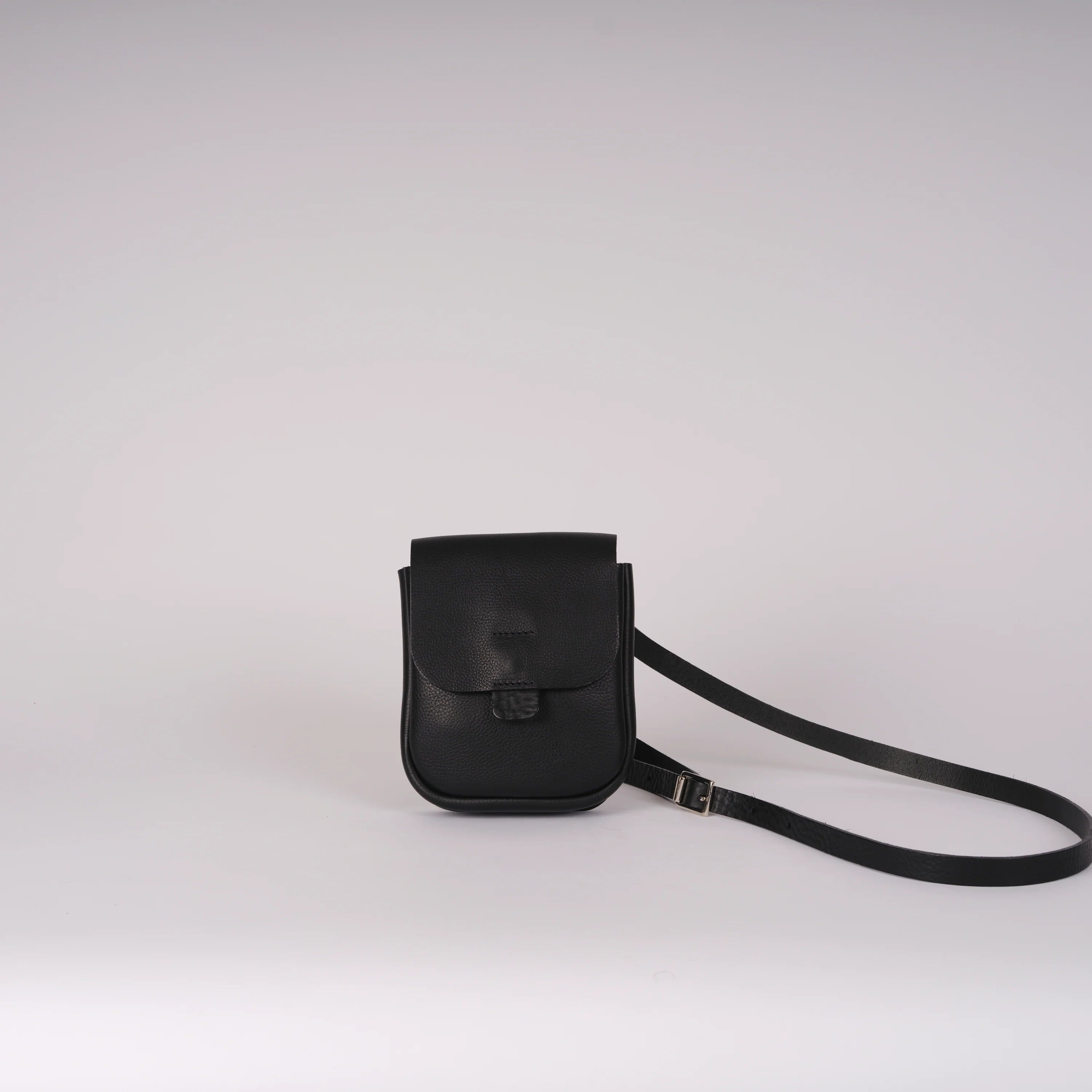 Half Orbed Tab Bag - Black