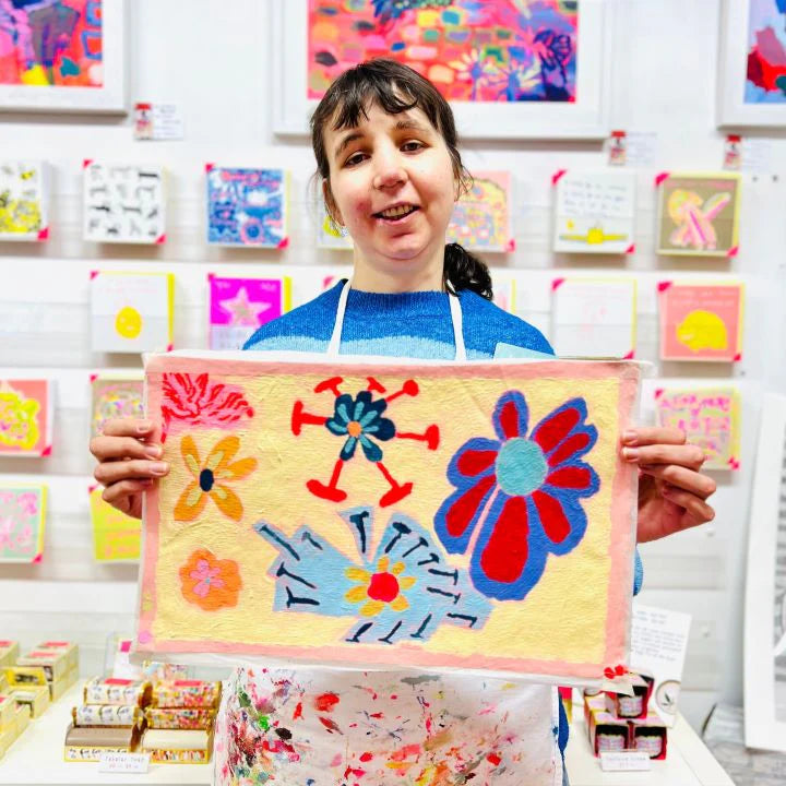 Yellow Daffodil - White Chocolate Buttons