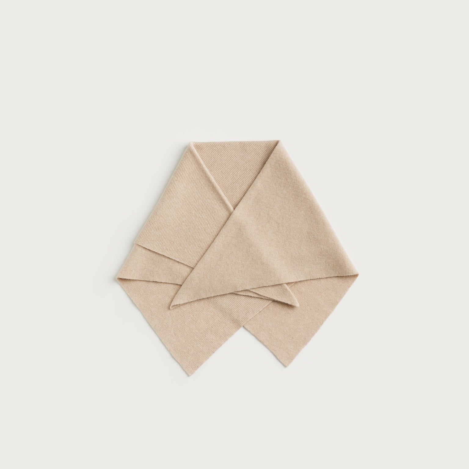 Swift-Tail Ribbed Triangle Scarf - Oat