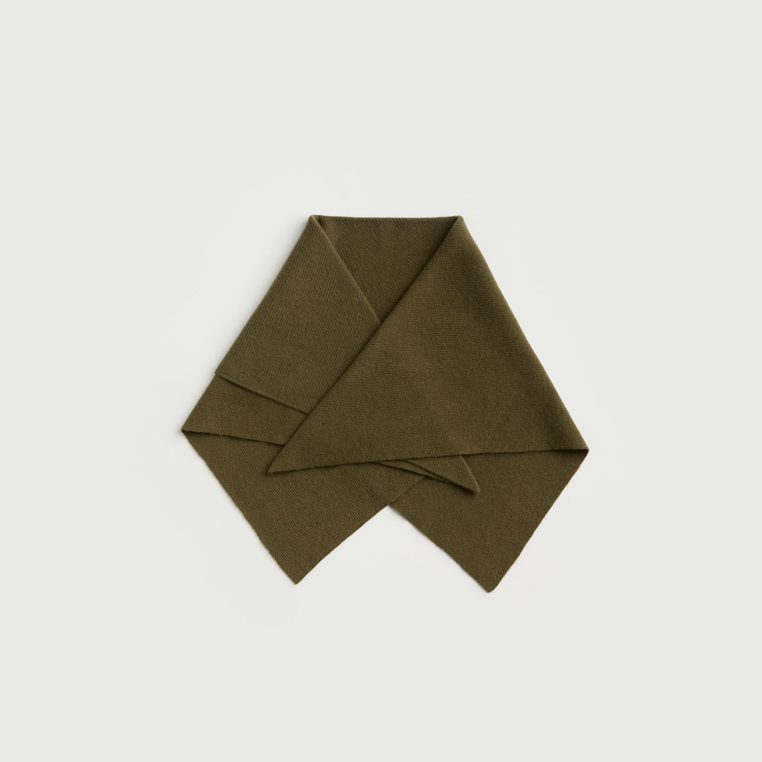 Swift-Tail Ribbed Scarf - Olive