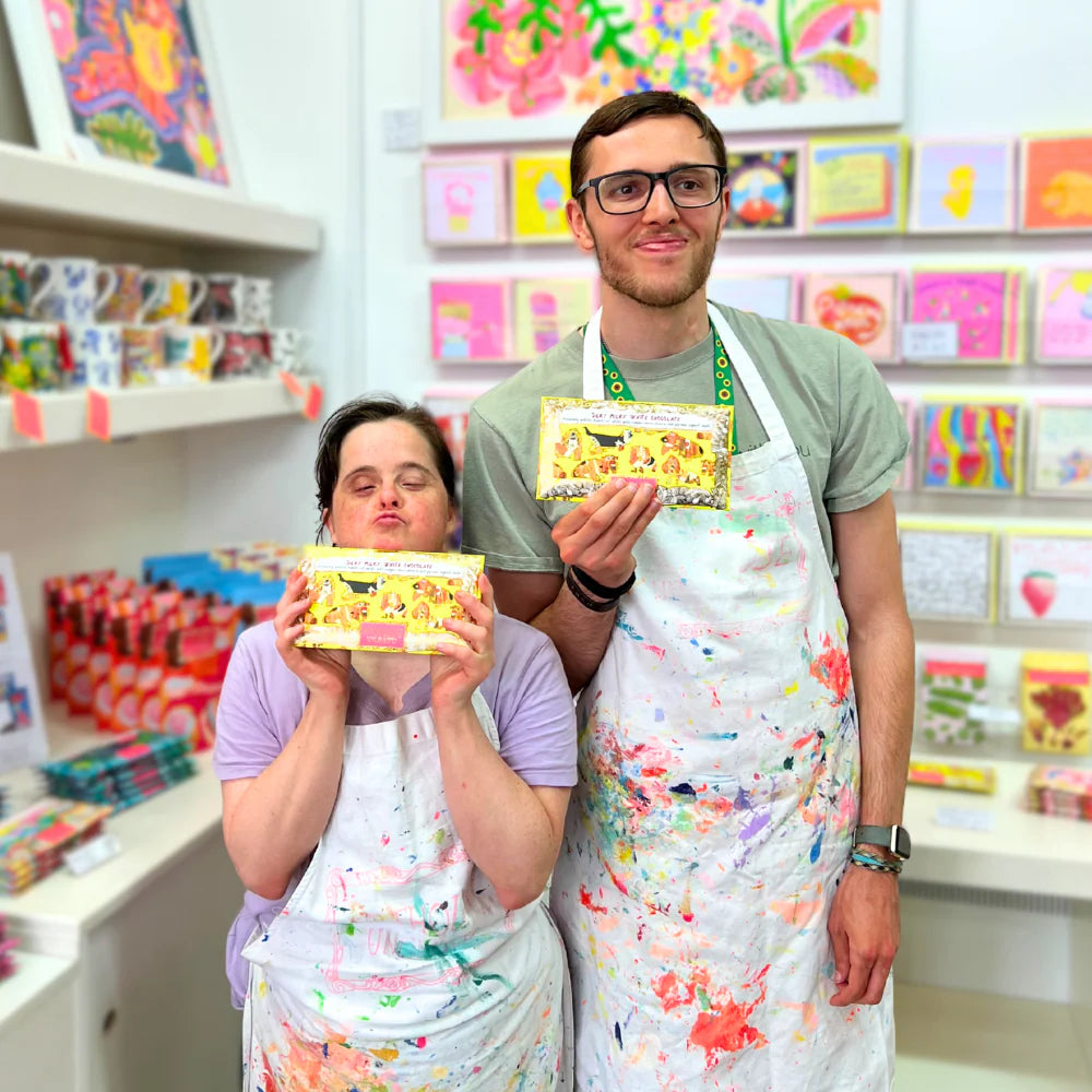 Happy HounDs - Silky Milky White Chocolate With Madagascan Vanilla