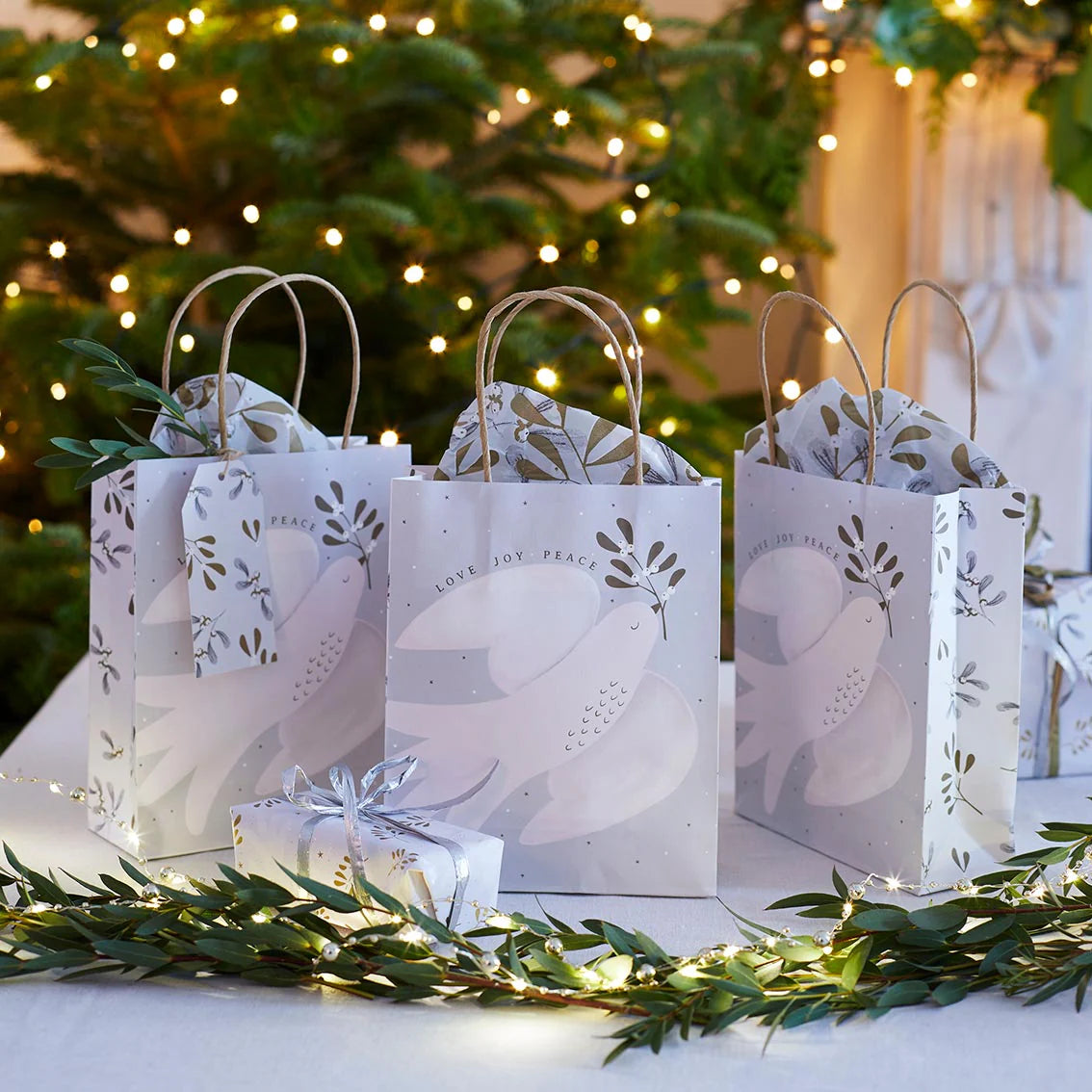 Mistletoe White Christmas Paper Gift Bags - Pack of 8