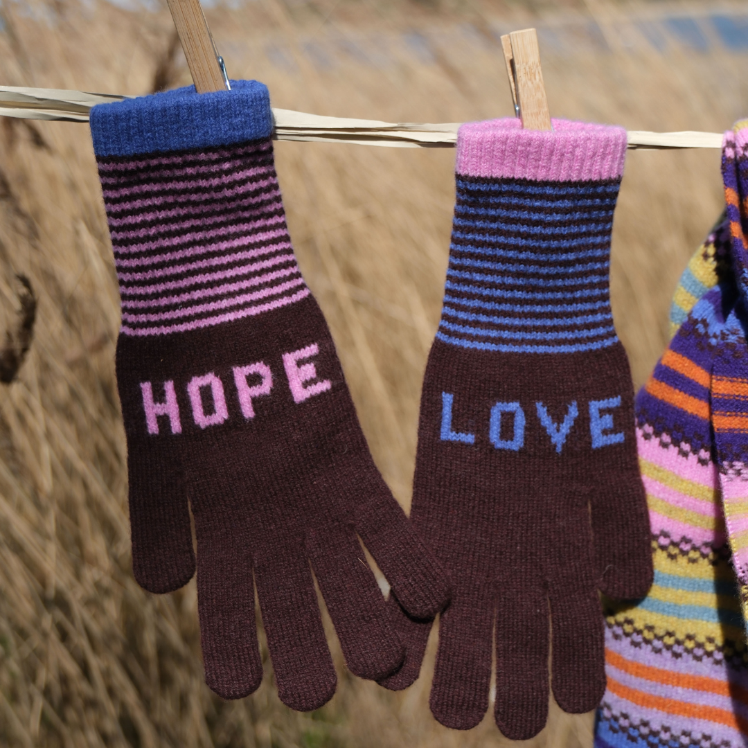 Love and Hope Gloves - Quartz